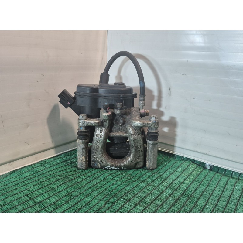 Recambio de pinza freno trasera izquierda para mazda 3 (bm, bn) 2.0 referencia OEM IAM 32355597 32355597 32355597