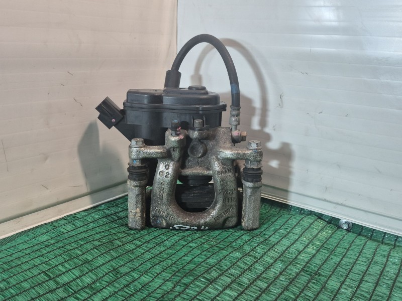 Recambio de pinza freno trasera izquierda para mazda 3 (bm, bn) 2.0 referencia OEM IAM 32355597 32355597 32355597