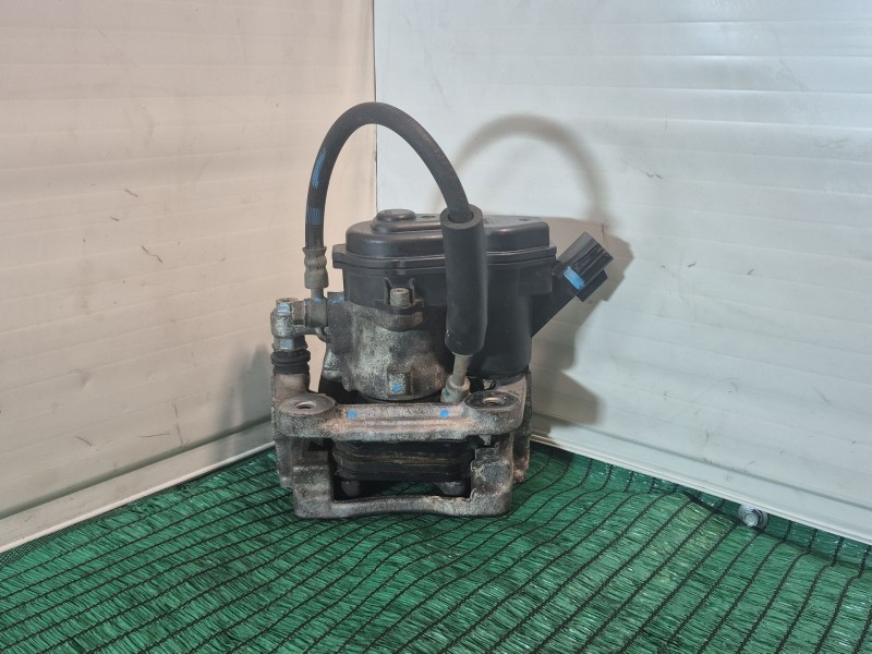Recambio de pinza freno trasera izquierda para mazda 3 (bm, bn) 2.0 referencia OEM IAM 32355597 32355597 32355597