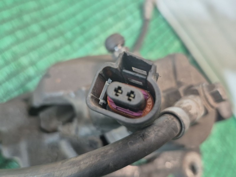 Recambio de pinza freno delantera izquierda para volkswagen touran (1t1, 1t2) 2.0 tdi 16v referencia OEM IAM   