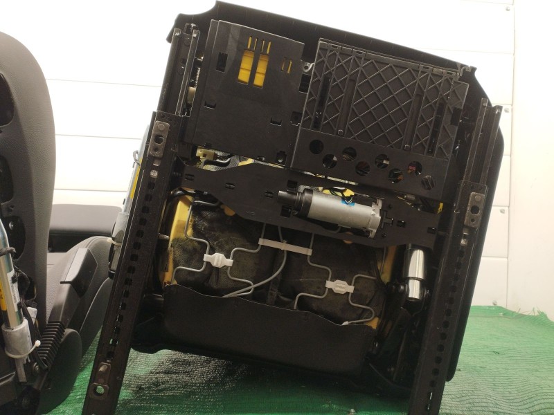 Recambio de asientos delanteros para bmw x5 (e53) 3.0 d referencia OEM IAM   