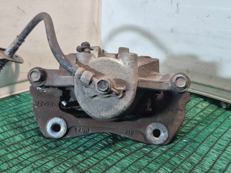 Recambio de pinza freno delantera derecha para hyundai i30 (fd) 1.6 referencia OEM IAM   