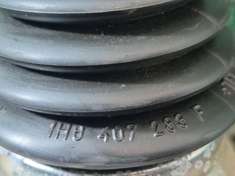 Recambio de transmision delantera izquierda para seat leon (1p1) 1.6 tdi referencia OEM IAM   