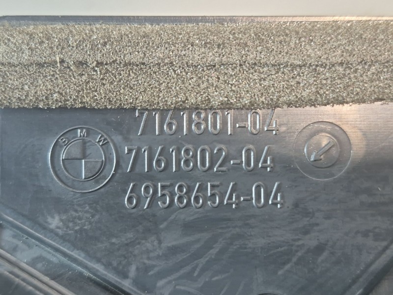 Recambio de rejilla aireadora para bmw x5 (e70) 3.0 d referencia OEM IAM 716180104 716180104 716180104