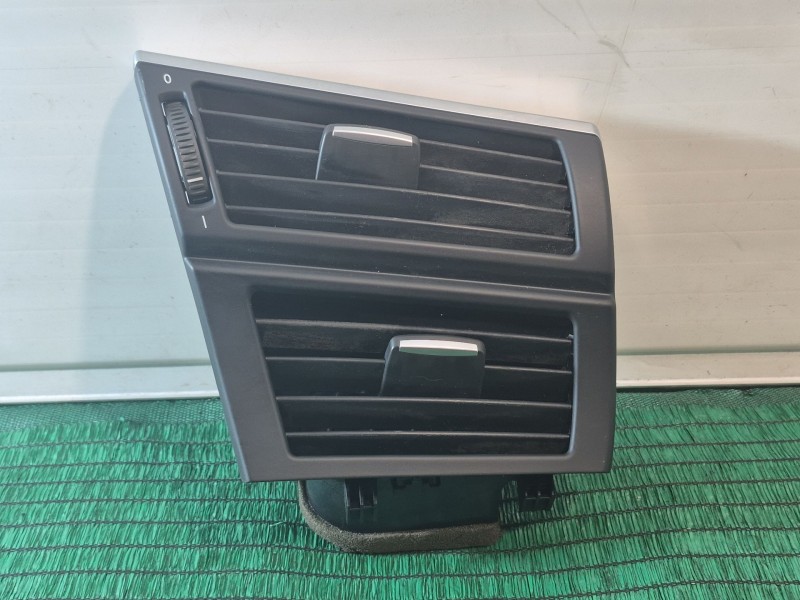 Recambio de rejilla aireadora para bmw x5 (e70) 3.0 d referencia OEM IAM   