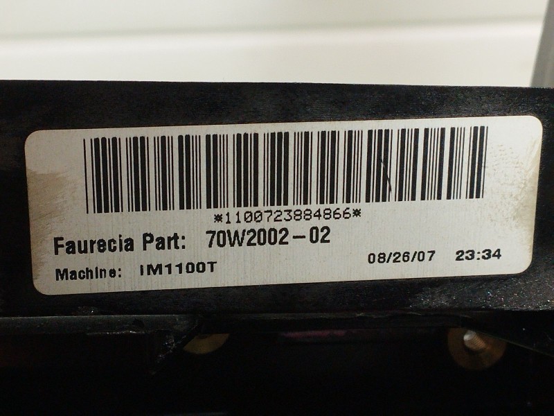 Recambio de consola central trasera para bmw x5 (e70) 3.0 d referencia OEM IAM   