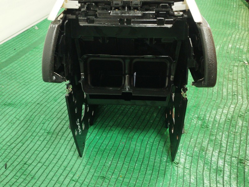 Recambio de consola central trasera para bmw x5 (e70) 3.0 d referencia OEM IAM 70W200202 IM1100T 70W200202