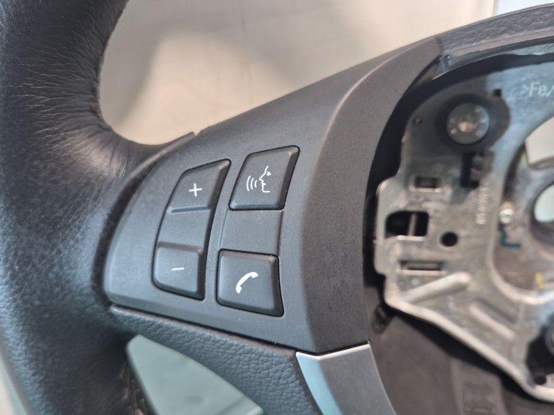 Recambio de volante para bmw x5 (e70) 3.0 d referencia OEM IAM 24064051003 3385E701 24064051003