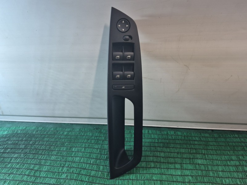 Recambio de mando elevalunas delantero izquierdo para bmw x5 (e70) 3.0 d referencia OEM IAM 51417137137 912212001 51417137137