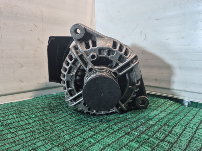 Recambio de alternador para opel vectra c caravan elegance referencia OEM IAM 0124525046 0124525046 0124525046