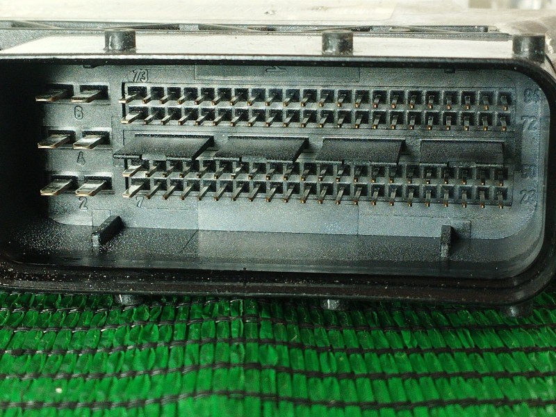 Recambio de centralita motor uce para seat exeo (3r2) 2.0 tdi referencia OEM IAM   