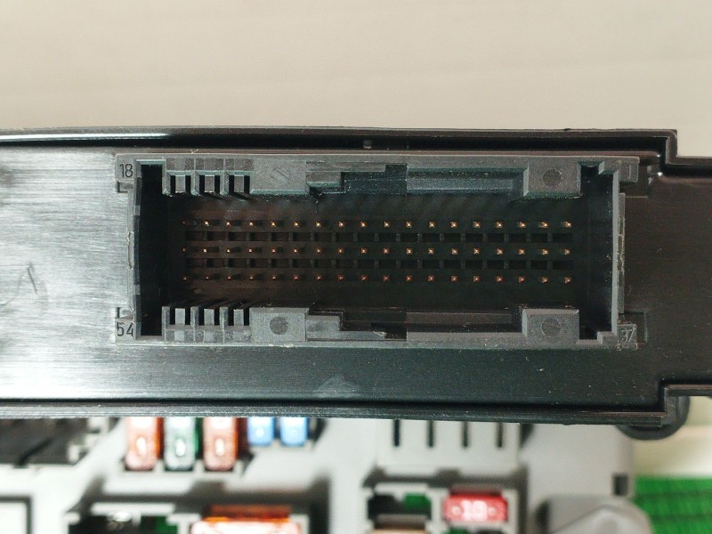 Recambio de caja reles / fusibles para bmw x5 (e70) 3.0 d referencia OEM IAM   