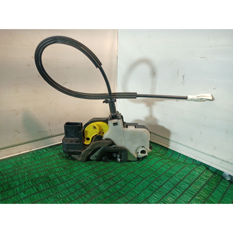 Recambio de cerradura puerta delantera izquierda para opel insignia sports tourer cosmo referencia OEM IAM   