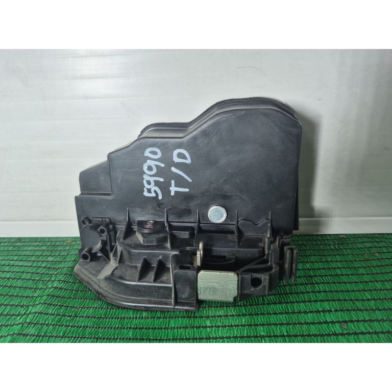 Recambio de cerradura puerta trasera derecha para bmw x5 (e70) 3.0 d referencia OEM IAM   