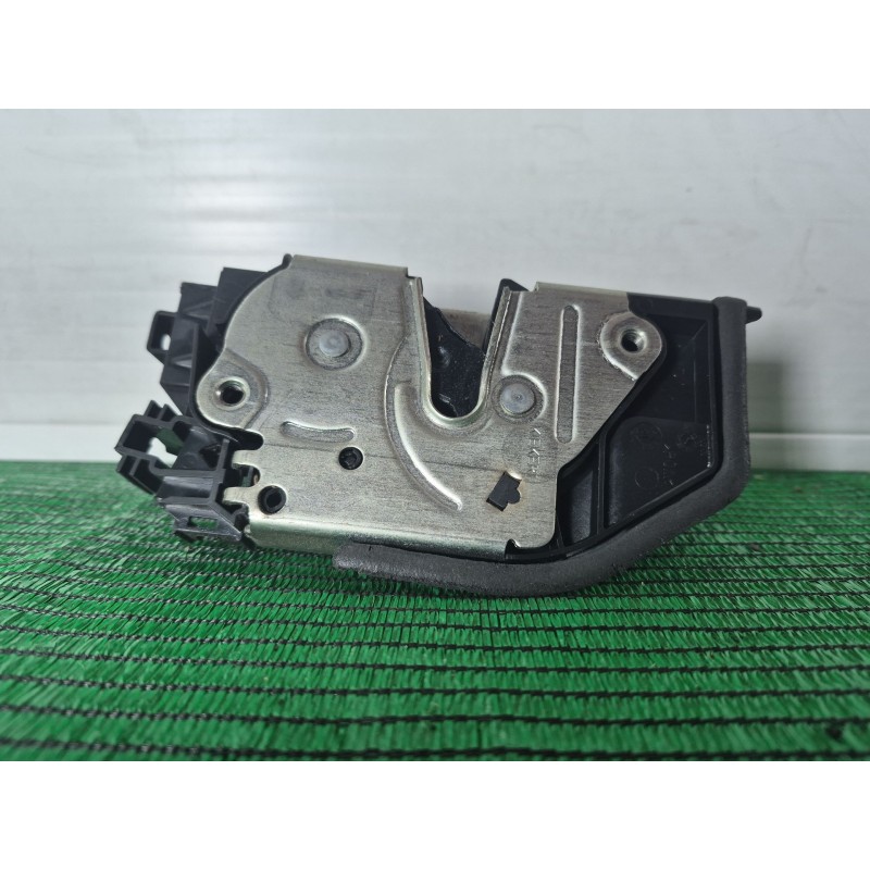 Recambio de cerradura puerta trasera derecha para bmw x5 (e70) 3.0 d referencia OEM IAM   