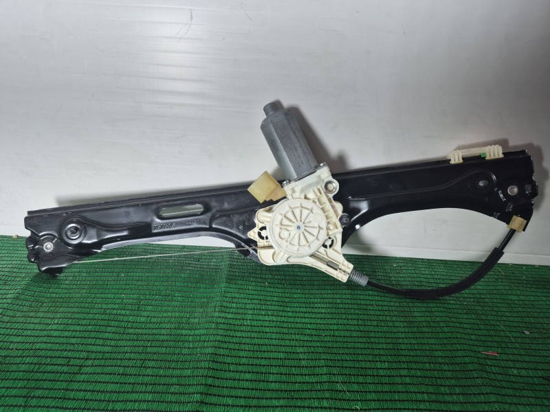 Recambio de elevalunas trasero derecho para bmw x5 (e70) 3.0 d referencia OEM IAM 7137030S 7166382E 7137030S