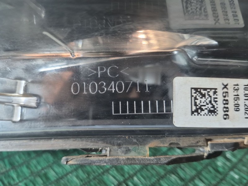 Recambio de faro izquierdo para renault clio iv (bh_) 0.9 tce 90 referencia OEM IAM   