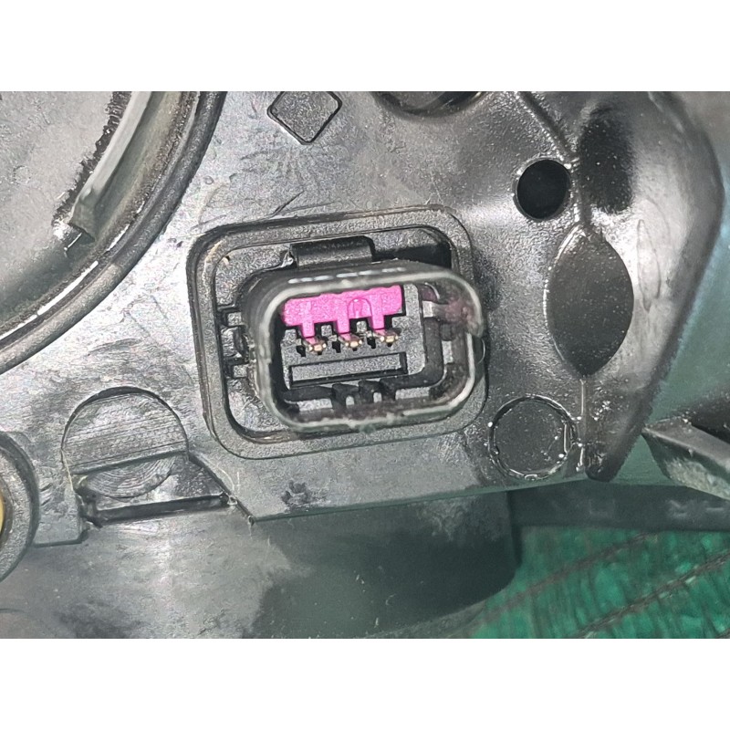 Recambio de faro izquierdo para renault clio iv (bh_) 0.9 tce 90 referencia OEM IAM   