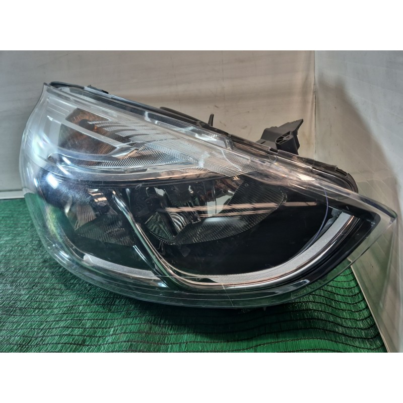 Recambio de faro derecho para renault clio iv (bh_) 0.9 tce 90 referencia OEM IAM   
