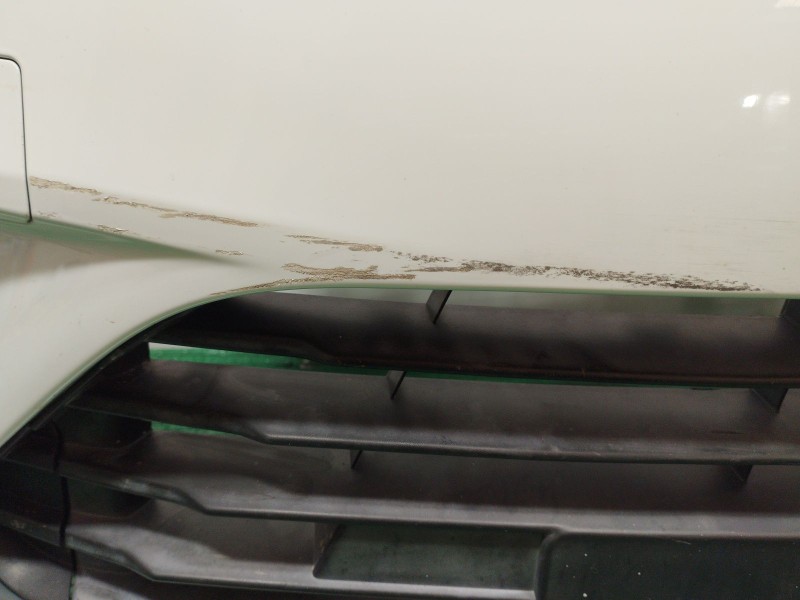 Recambio de paragolpes delantero para renault clio iv (bh_) 0.9 tce 90 referencia OEM IAM   