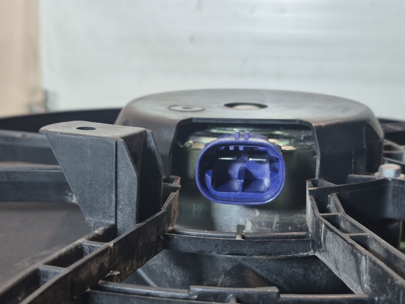 Recambio de electroventilador para renault clio iv (bh_) 0.9 tce 90 referencia OEM IAM   