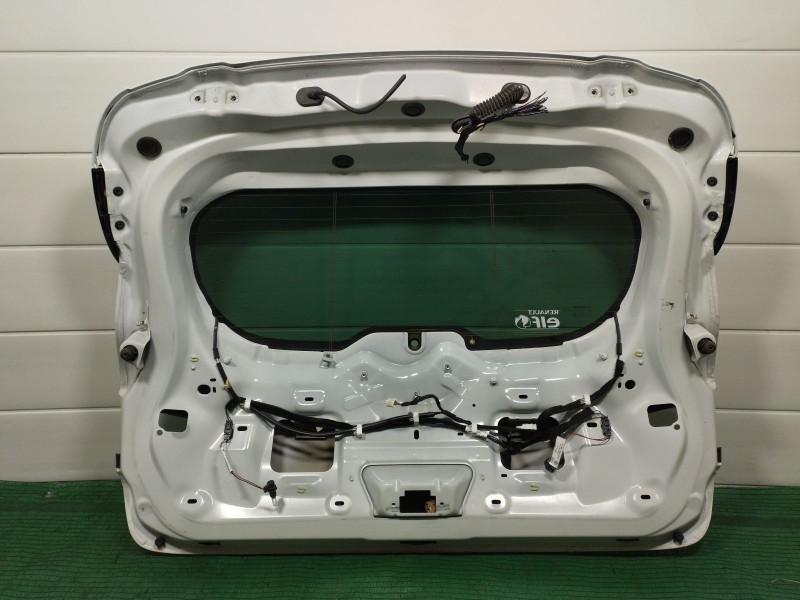 Recambio de porton trasero para renault clio iv (bh_) 0.9 tce 90 referencia OEM IAM   