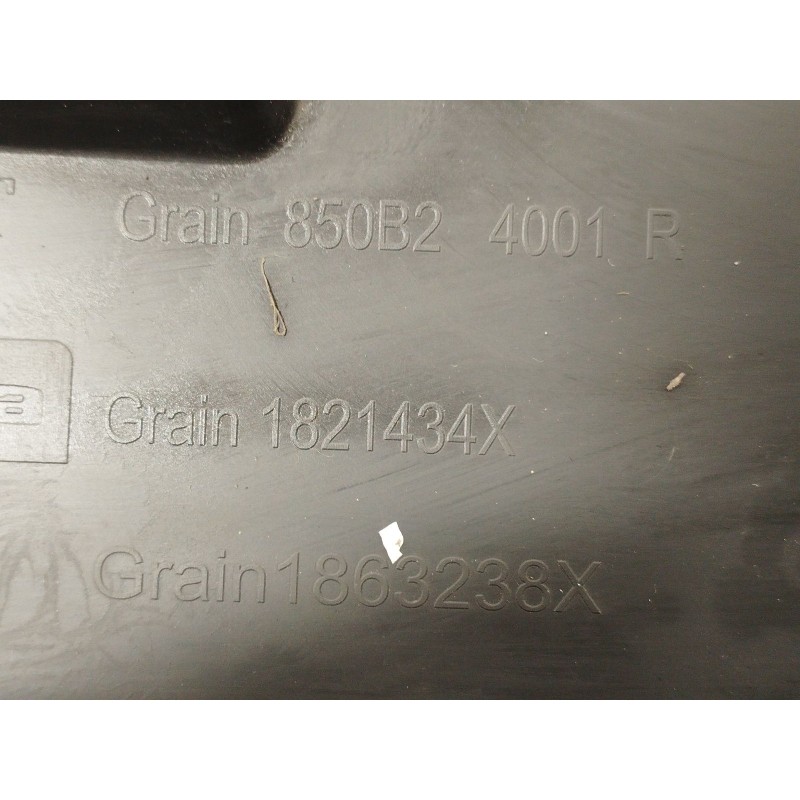 Recambio de paragolpes trasero para renault clio iv (bh_) 0.9 tce 90 referencia OEM IAM   