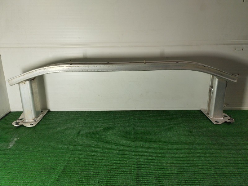 Recambio de refuerzo paragolpes trasero para renault clio iv (bh_) 0.9 tce 90 referencia OEM IAM   