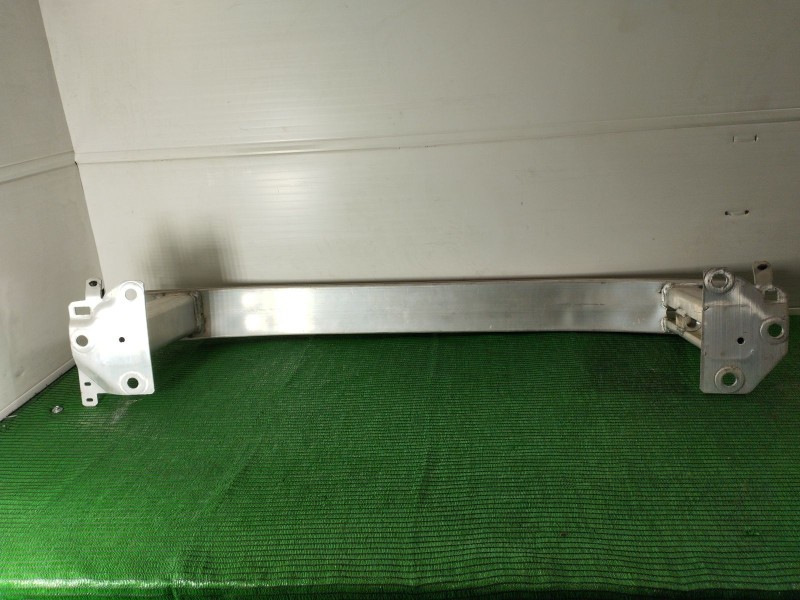 Recambio de refuerzo paragolpes trasero para renault clio iv (bh_) 0.9 tce 90 referencia OEM IAM   