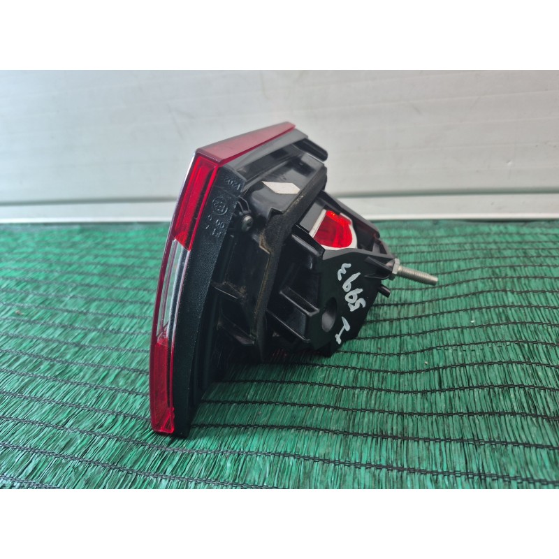 Recambio de piloto trasero izquierdo interior para renault clio iv (bh_) 0.9 tce 90 referencia OEM IAM   