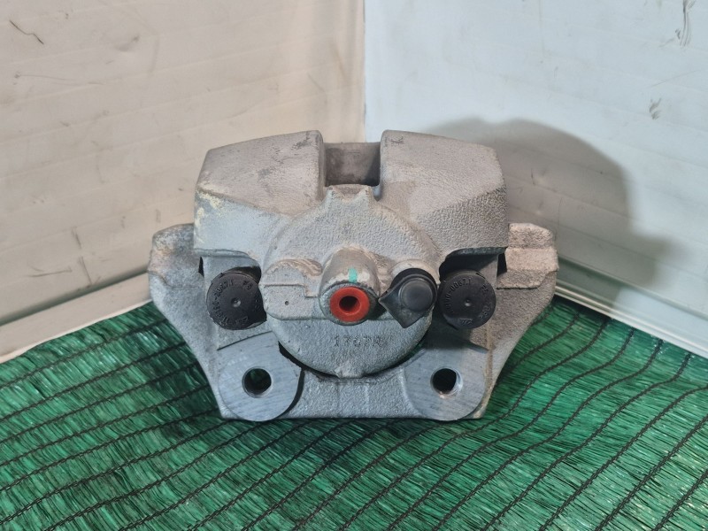 Recambio de pinza freno trasera izquierda para bmw x5 (e70) 3.0 d referencia OEM IAM 11819000671 11819000671 11819000671