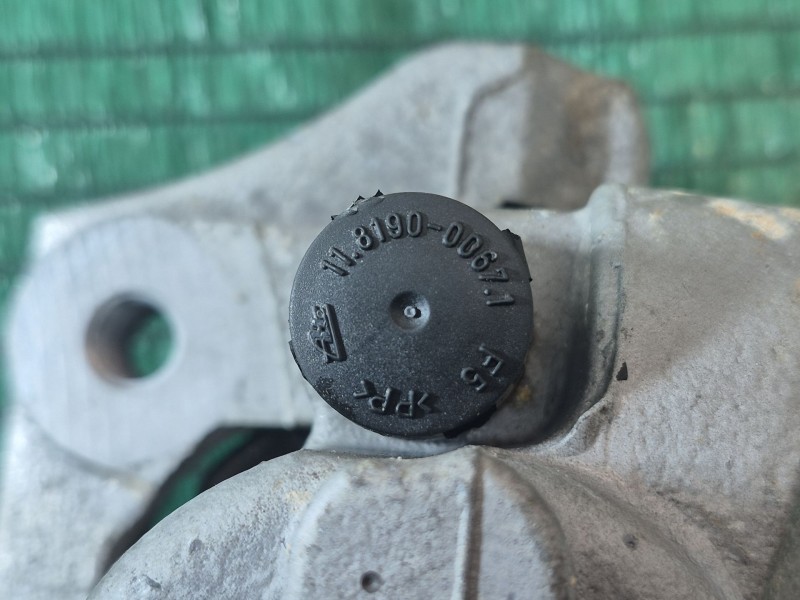 Recambio de pinza freno trasera izquierda para bmw x5 (e70) 3.0 d referencia OEM IAM 11819000671 11819000671 11819000671