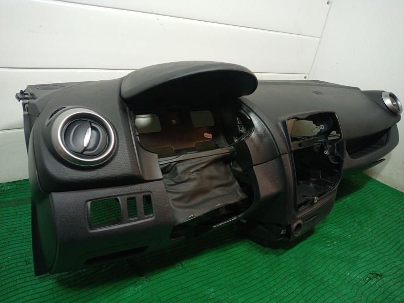 Recambio de salpicadero para renault clio iv (bh_) 0.9 tce 90 referencia OEM IAM   