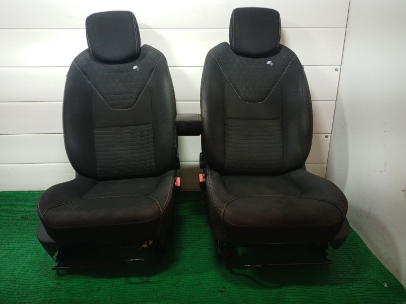Recambio de juego de asientos completo para renault clio iv (bh_) 0.9 tce 90 referencia OEM IAM   