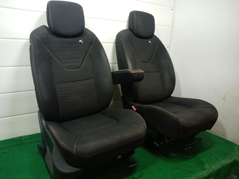Recambio de juego de asientos completo para renault clio iv (bh_) 0.9 tce 90 referencia OEM IAM   