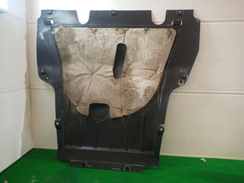 Recambio de cubrecarter para renault clio iv (bh_) 0.9 tce 90 referencia OEM IAM   