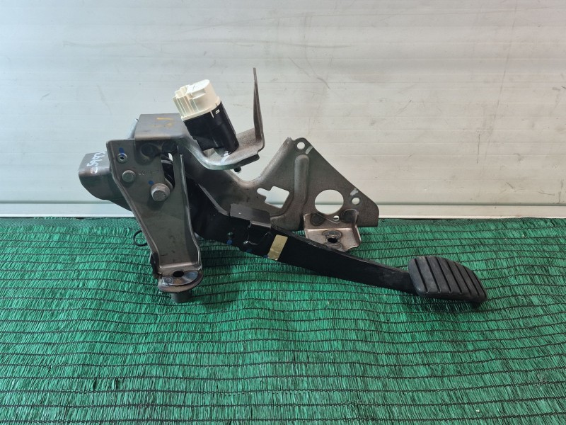 Recambio de pedal freno para renault clio iv (bh_) 0.9 tce 90 referencia OEM IAM 0137144 0137144 0137144
