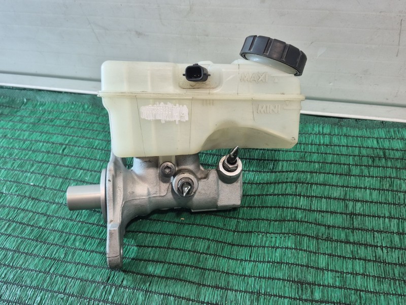 Recambio de bomba freno para renault clio iv (bh_) 0.9 tce 90 referencia OEM IAM   