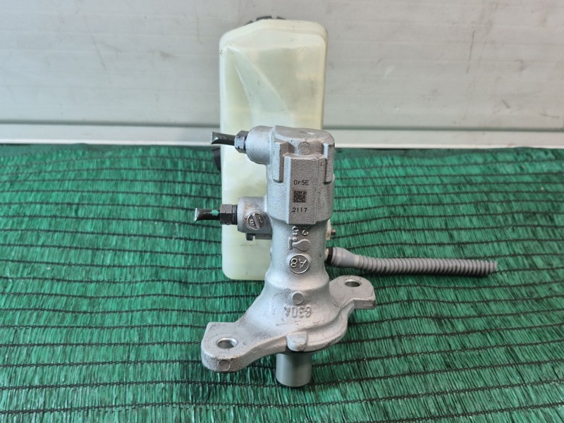 Recambio de bomba freno para renault clio iv (bh_) 0.9 tce 90 referencia OEM IAM   