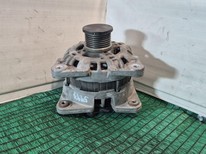Recambio de alternador para renault clio iv (bh_) 0.9 tce 90 referencia OEM IAM   