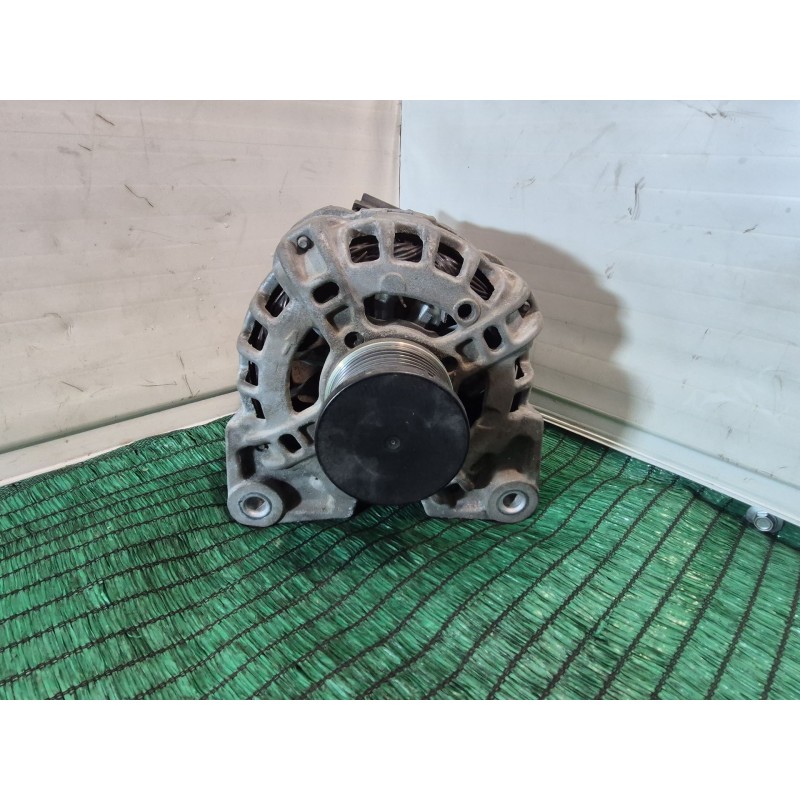 Recambio de alternador para renault clio iv (bh_) 0.9 tce 90 referencia OEM IAM   