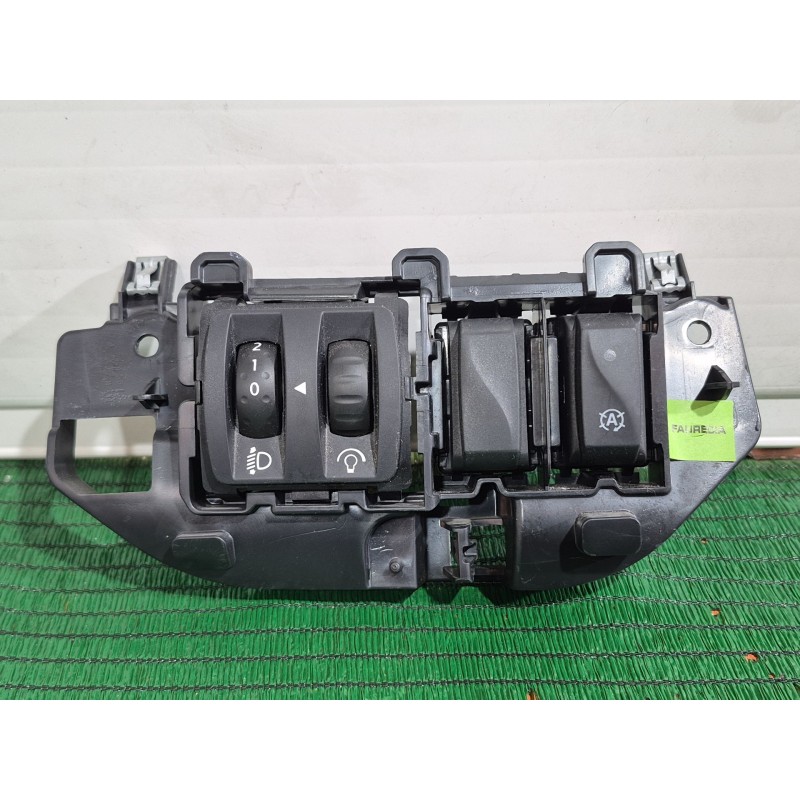 Recambio de mando luces para renault clio iv (bh_) 0.9 tce 90 referencia OEM IAM   