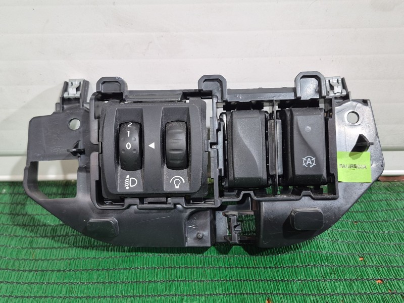 Recambio de mando luces para renault clio iv (bh_) 0.9 tce 90 referencia OEM IAM   