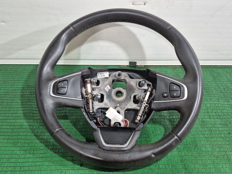 Recambio de volante para renault clio iv (bh_) 0.9 tce 90 referencia OEM IAM   