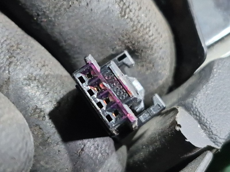 Recambio de volante para renault clio iv (bh_) 0.9 tce 90 referencia OEM IAM   