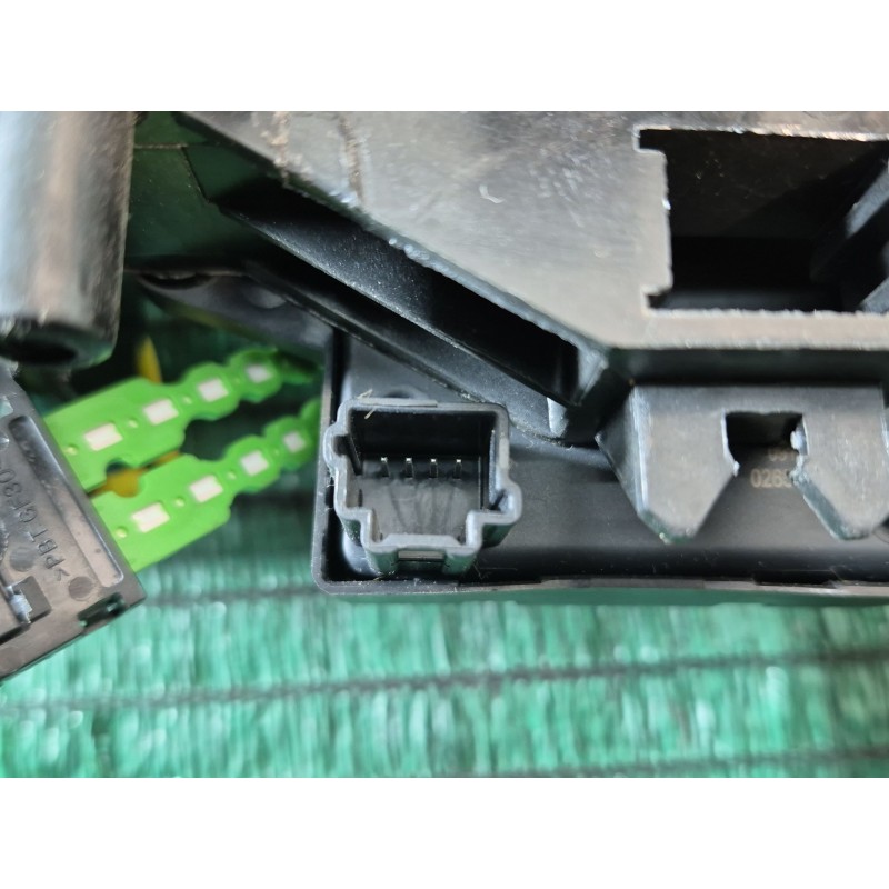 Recambio de mando multifuncion para renault clio iv (bh_) 0.9 tce 90 referencia OEM IAM   