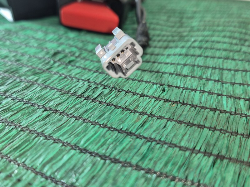 Recambio de enganche cinturon para renault clio iv (bh_) 0.9 tce 90 referencia OEM IAM   