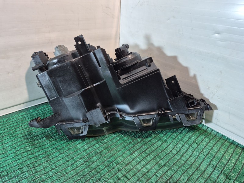 Recambio de faro izquierdo para bmw 3 (e46) 320 d referencia OEM IAM   