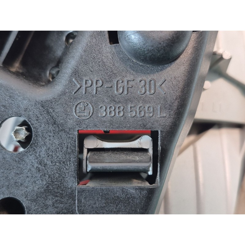 Recambio de piloto trasero izquierdo para bmw 3 (e46) 320 d referencia OEM IAM   