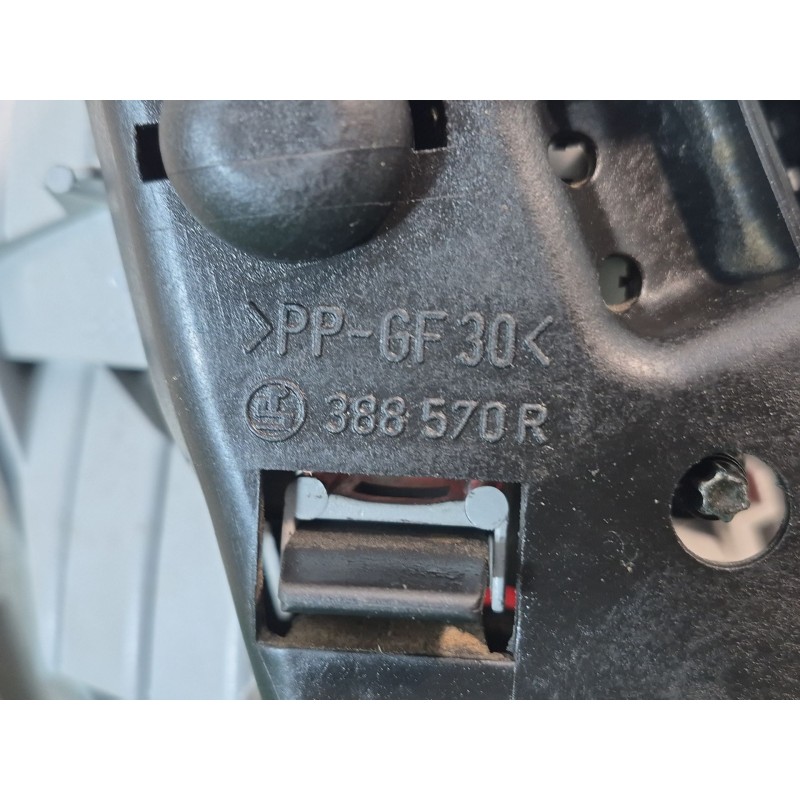 Recambio de piloto trasero derecho interior para bmw 3 (e46) 320 d referencia OEM IAM   